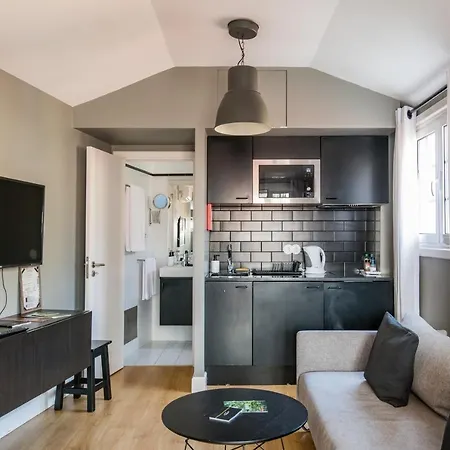 Amazing Old Town Apartment