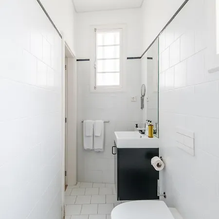 Amazing Old Town Apartment *